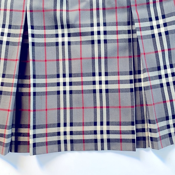 ‘BURBERRY’ check plaid Italian wool lined pleated wool skirt GORGEOUS! - Picture 3 of 9